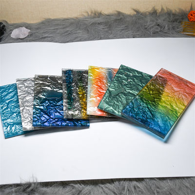 Gekleurd decoratief glas Vlak en gebogen decoratief kunstglas Gehard veiligheidsglas Kleurrijk warm gesmolten glas voor gordijnwand / balustrade