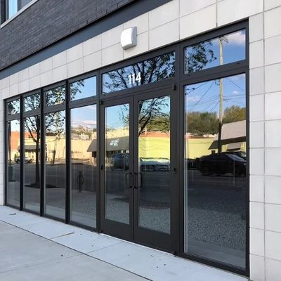 Winkelruimte Glasdeur Op maat gemaakte commerciële gehard glas venster en deur