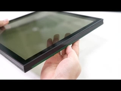 Gelaagde veiligheid voor gordijnwand en deur